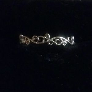 sz 6.25 ~ vtg 14k filigree band w/diamond accents